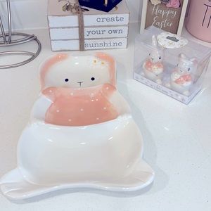 SALE Strawberry Street Plate/Salt&Pepper Shakers